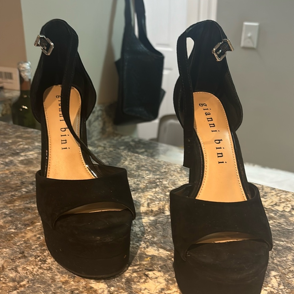 Gianni bini black heels
